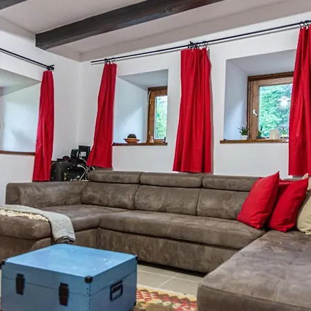 Puckó Family Perocseny